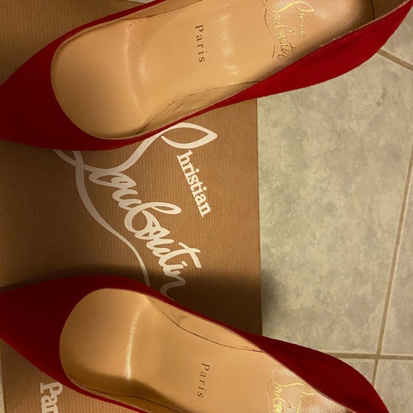 Preloved Christian Louboutin Pigalle Follies sz 35 - Picture 3 of 5